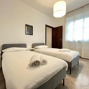 Kibilu - Viale Andrea Doria - Corso Buenos Aires - Porta Venezia - Centro Citta , Milán Italia