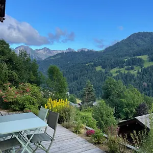 https://la-marmotte-qui-papote.hotels-rhonealpes.com