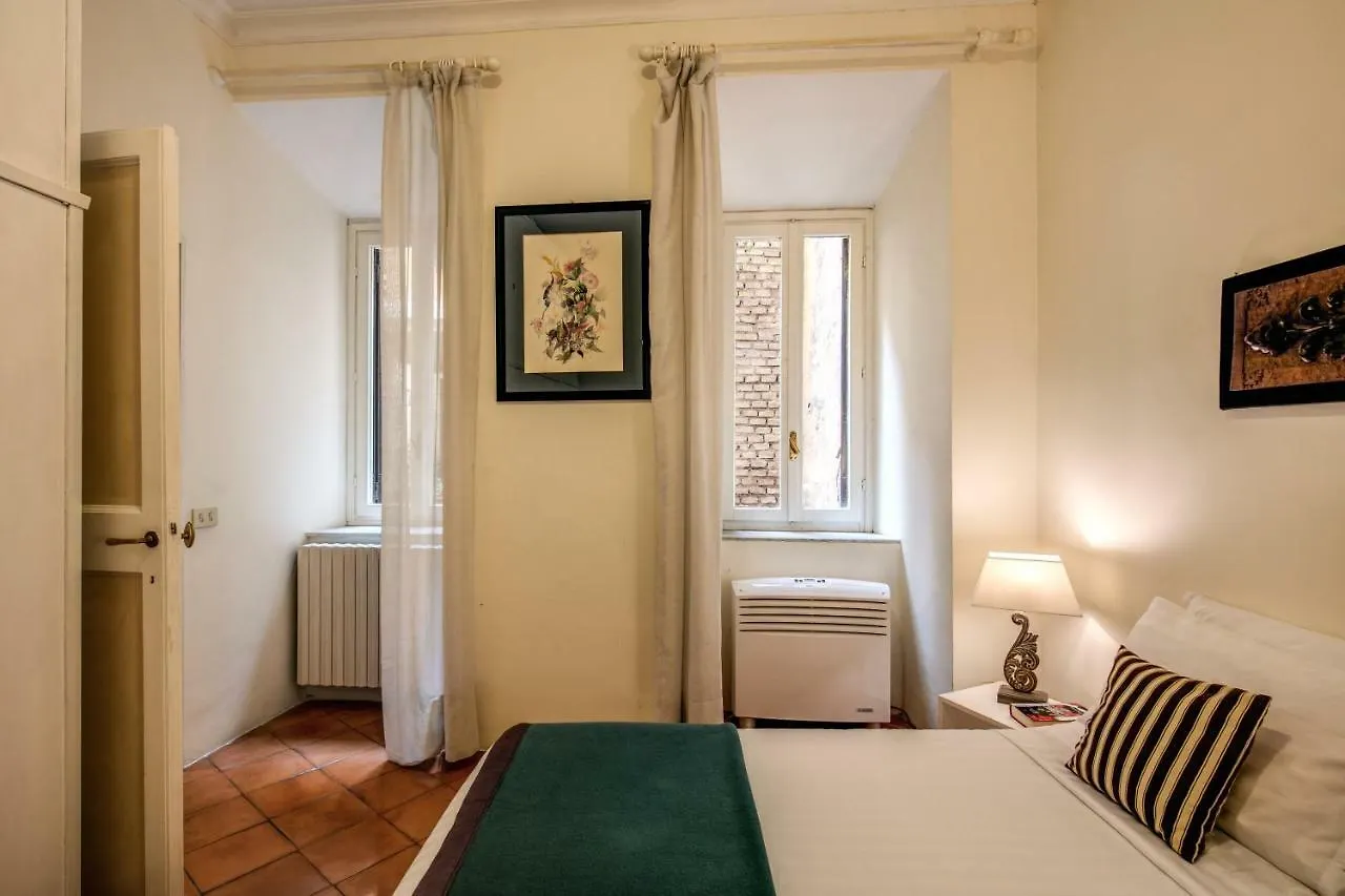 רומא Colosseum Forum Apartment
